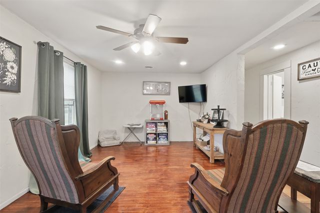 604 S Chestnut Street, Winnsboro, TX 75494