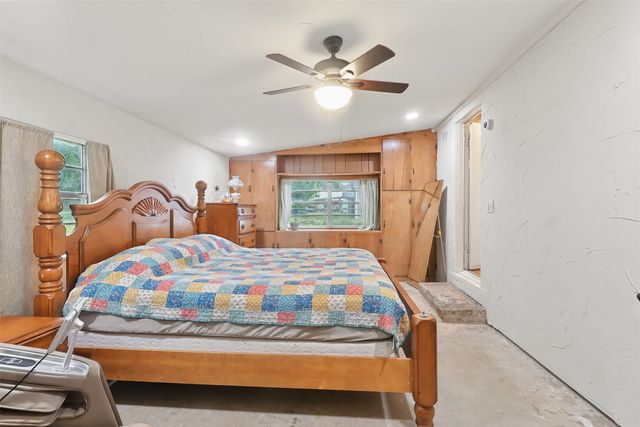 604 S Chestnut Street, Winnsboro, TX 75494