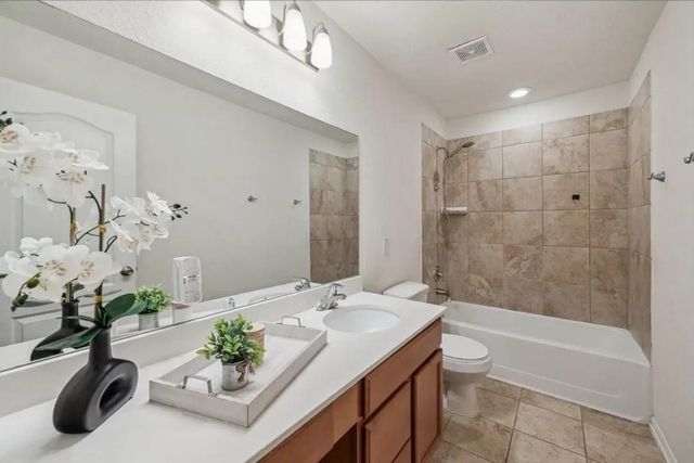 2542 White Bluff Lane, Houston, TX 77038