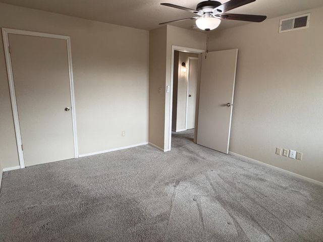 4815 N Winery Circle, Fresno, CA 93726