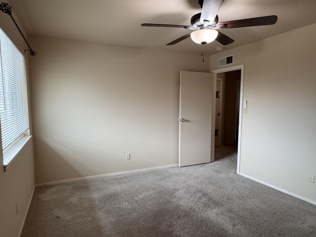 Image 18 of property listing at 4815 N Winery Circle, Fresno, CA 93726