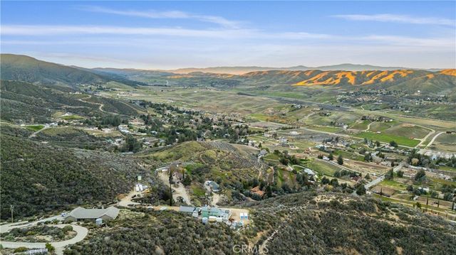 39910 95th W, Leona Valley, CA 93551