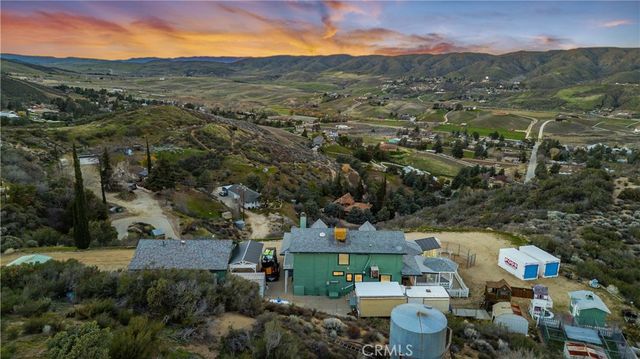 39910 95th W, Leona Valley, CA 93551