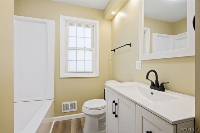 23 Edmund Street, Cheektowaga, NY 14227