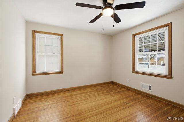 23 Edmund Street, Cheektowaga, NY 14227