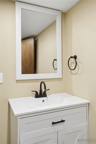 23 Edmund Street, Cheektowaga, NY 14227