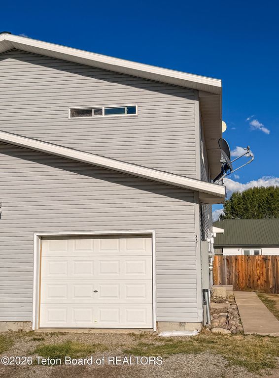 331 COLE Avenue, Pinedale, WY 82941 photo 2