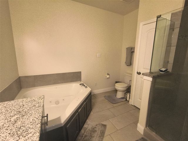 3027 Ames Road, Lancaster, TX 75134