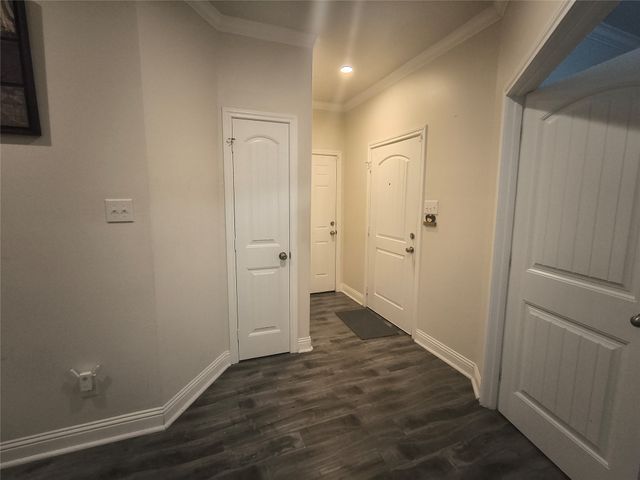 3027 Ames Road, Lancaster, TX 75134