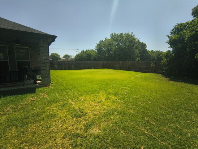 3027 Ames Road, Lancaster, TX 75134