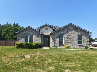 3027 Ames Road, Lancaster, TX 75134