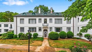 1700 N Elm Street B3, Greensboro, NC 27408