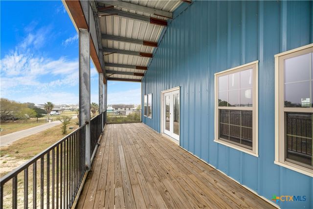 237 Easy Street, Port O'connor, TX 77982