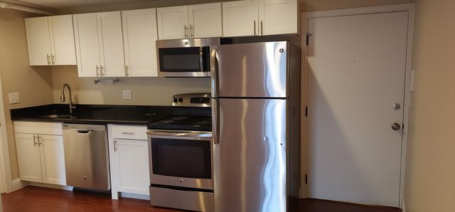 1 Old Colony Rd 109, Mansfield, MA 02048