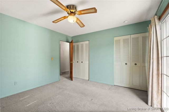 1327 Ridgeway Drive, Jeffersonville, IN 47130