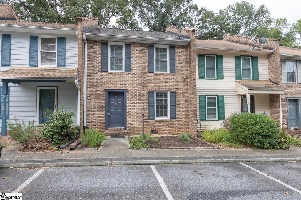 8 Essex Drive, Clemson, SC 29631