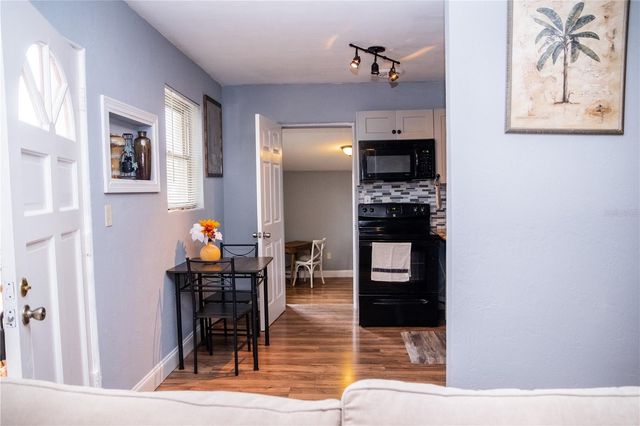 313 CENTER AVENUE, Daytona Beach, FL 32117