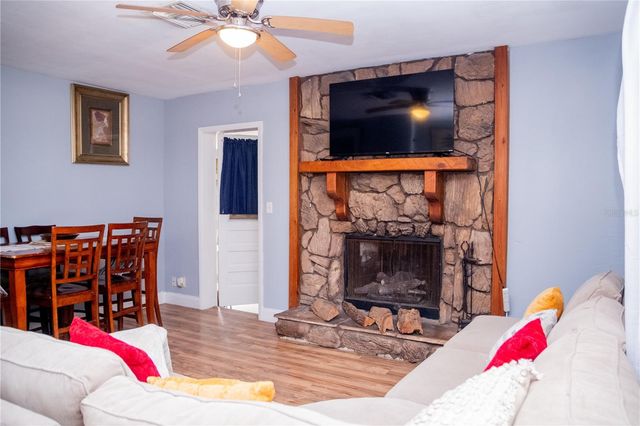 313 CENTER AVENUE, Daytona Beach, FL 32117