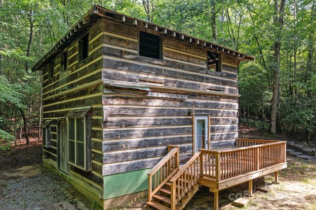 118 Blossom Road, Brevard, NC 28712