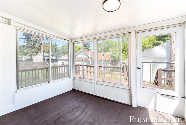1026 Garfield Avenue, Grand Rapids, MI 49504