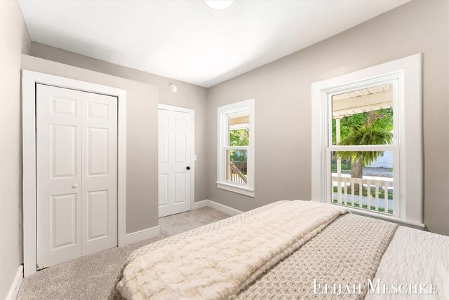 1026 Garfield Avenue, Grand Rapids, MI 49504