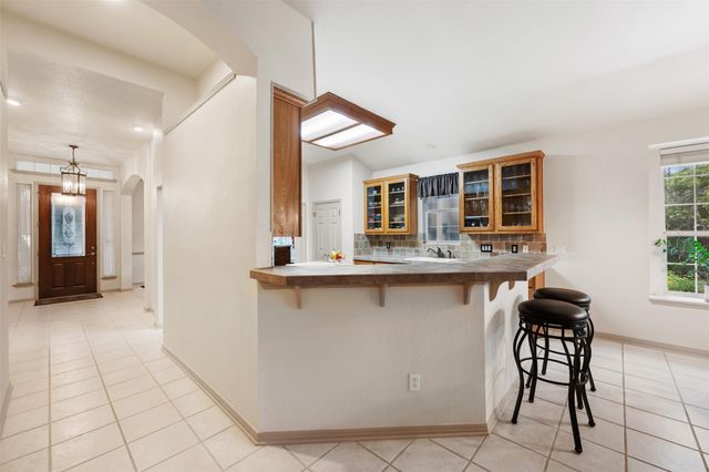 5308 Deerwood LN, Austin, TX 78730
