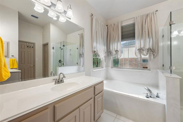 5308 Deerwood LN, Austin, TX 78730