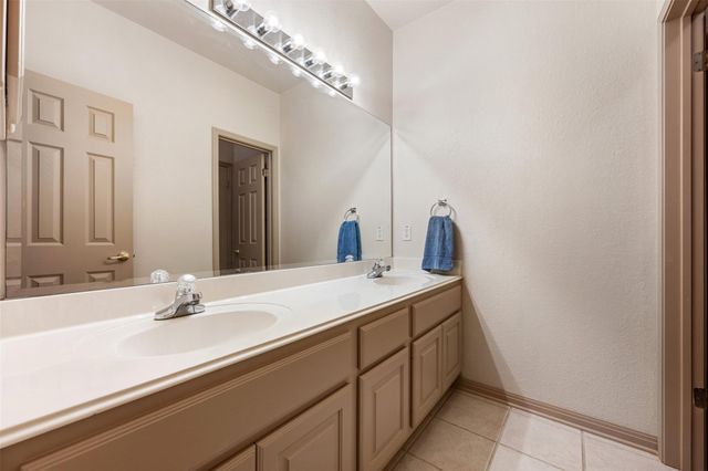 5308 Deerwood LN, Austin, TX 78730