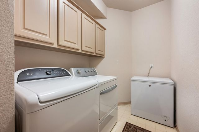 5308 Deerwood LN, Austin, TX 78730