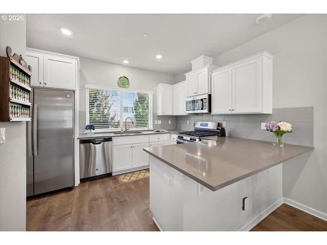 428 Ne PATRICIA ANN Pl, Hillsboro, OR 97006