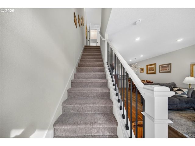 428 Ne PATRICIA ANN Pl, Hillsboro, OR 97006