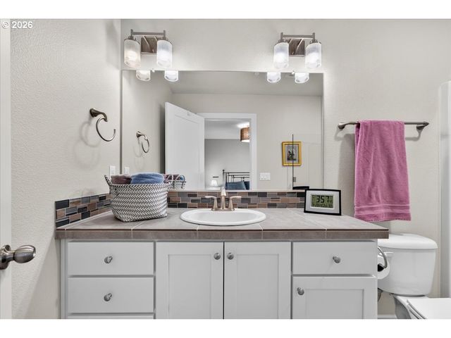 428 Ne PATRICIA ANN Pl, Hillsboro, OR 97006