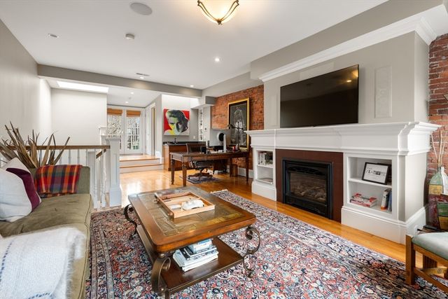 8 Otis Place, Boston, MA 02108