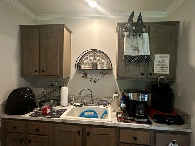30195 White Oak Rd, Crawford, TN 38554