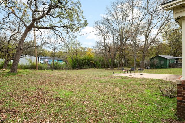 80 Vaughn Drive, Denison, TX 75020