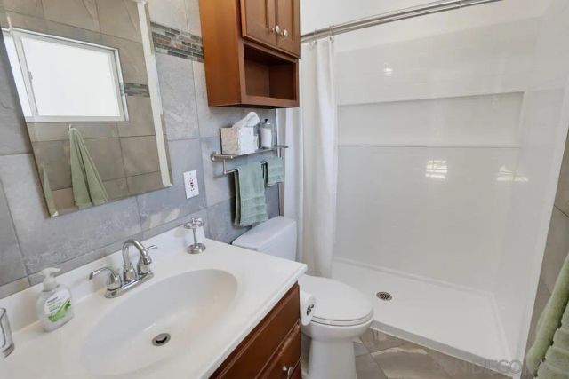 8815 Joris Way, La Mesa, CA 91941