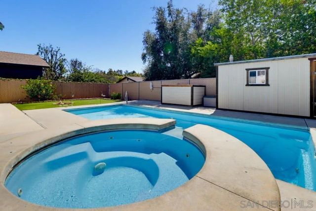 8815 Joris Way, La Mesa, CA 91941