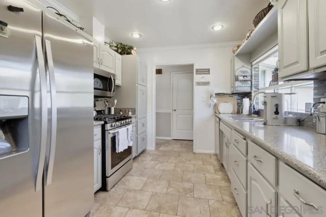 8815 Joris Way, La Mesa, CA 91941