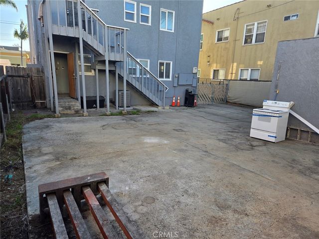 247 Redondo, Long Beach, CA 90803