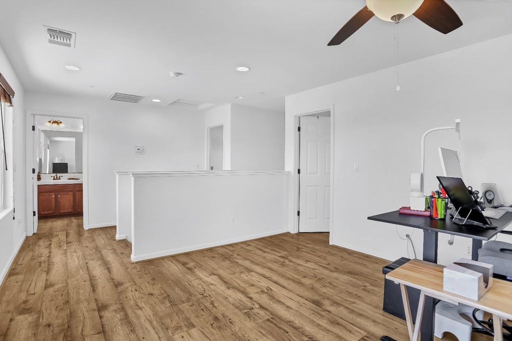 Image 24 of property listing at 1402 Tevin Way, Madera, CA 93637