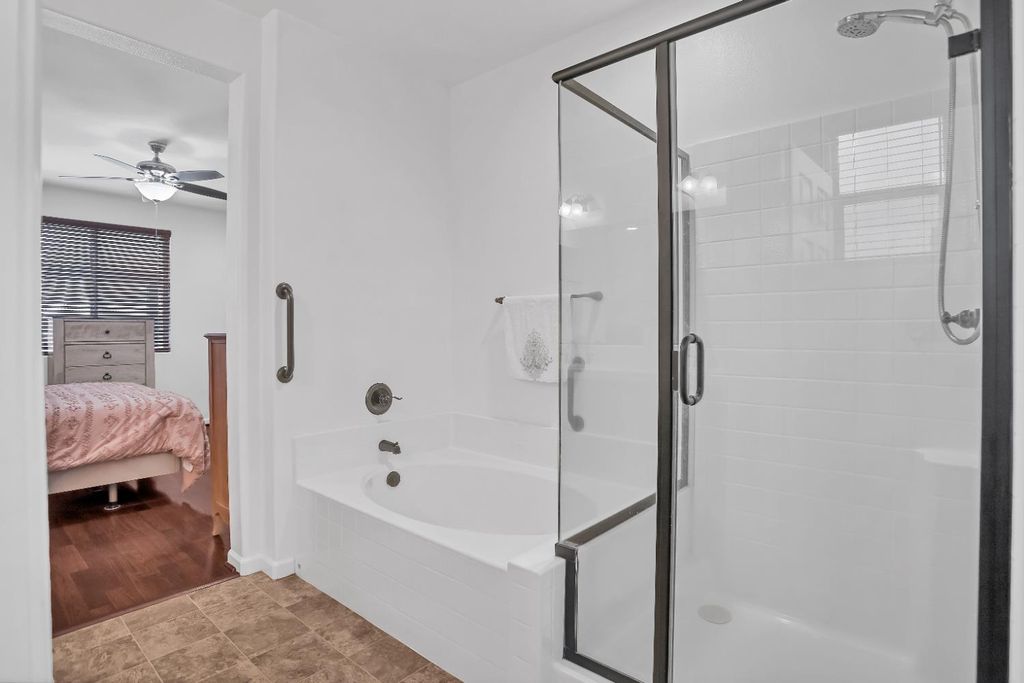 Image 25 of property listing at 1402 Tevin Way, Madera, CA 93637