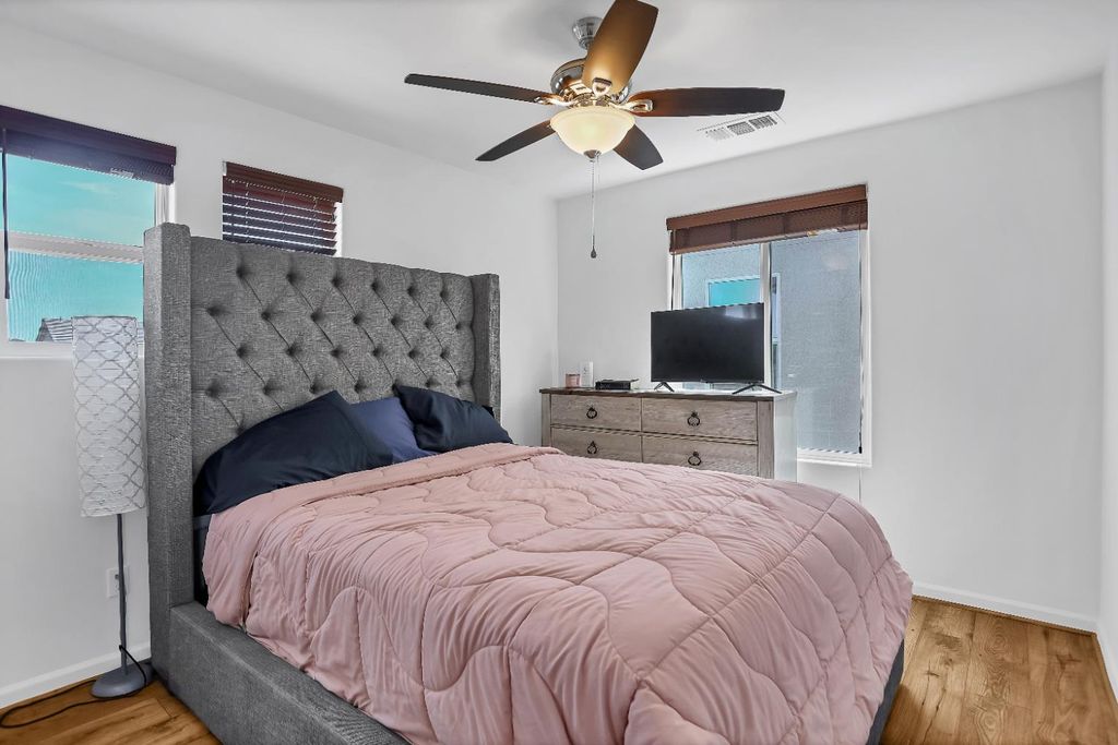 Image 26 of property listing at 1402 Tevin Way, Madera, CA 93637