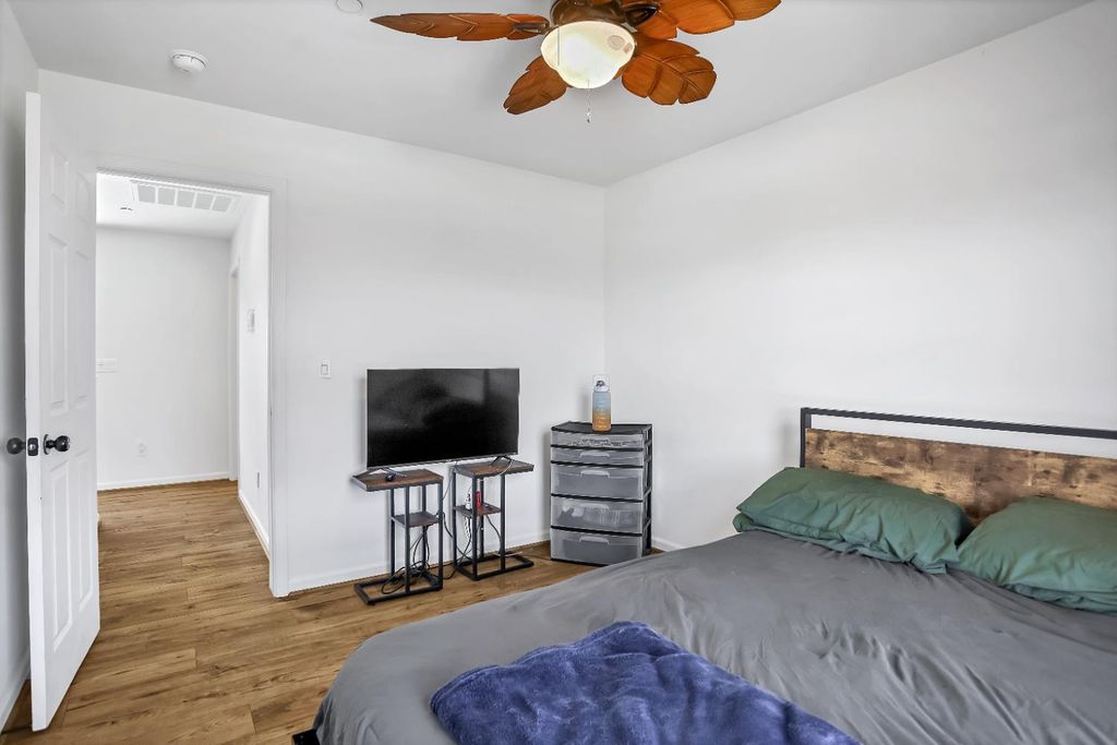 Image 29 of property listing at 1402 Tevin Way, Madera, CA 93637