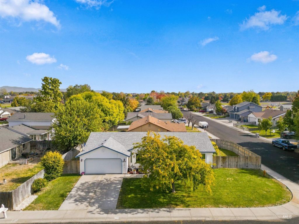 2524 Smart Street, Nampa, ID 83686 photo 5