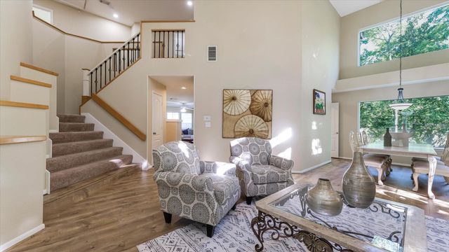 10 Owls Cove Place, The Woodlands, TX 77382