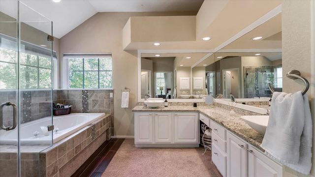 10 Owls Cove Place, The Woodlands, TX 77382