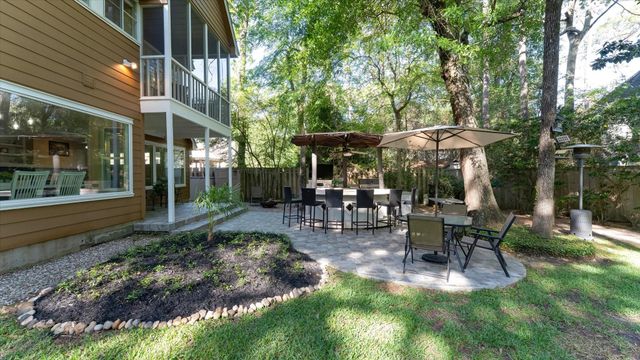 10 Owls Cove Place, The Woodlands, TX 77382