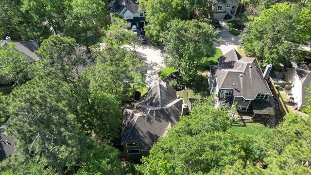 10 Owls Cove Place, The Woodlands, TX 77382