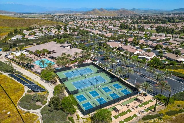 29237 Winding Brook, Menifee, CA 92584