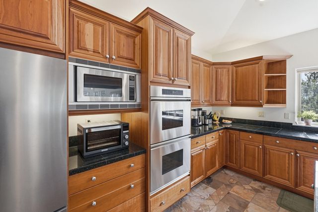 1989 NW Iowa Avenue, Bend, OR 97703